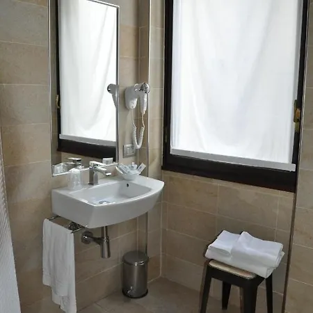 Nuovo Italia 4* Abbiategrasso