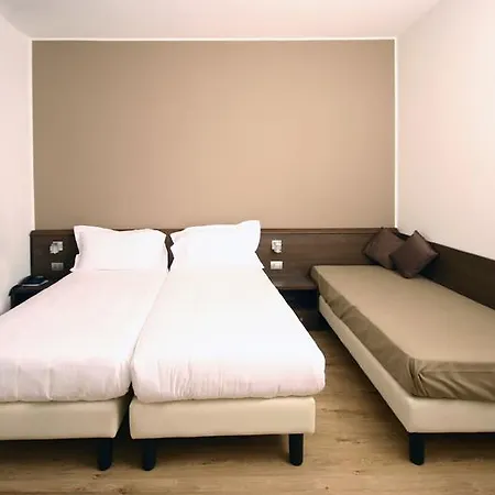Nuovo Italia 4* Abbiategrasso