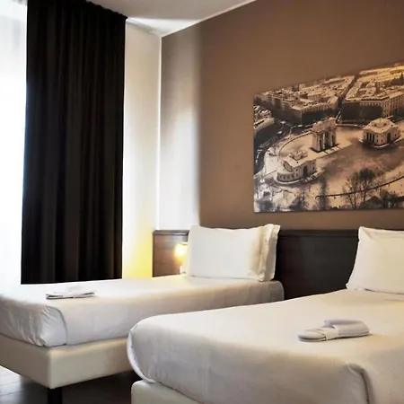 Nuovo Italia Hotel 4*